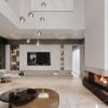 Aleksandra Wachowicz Interiors Modern Mermer Panel ve Gizli Aydınlatmalı TV Ünitesi