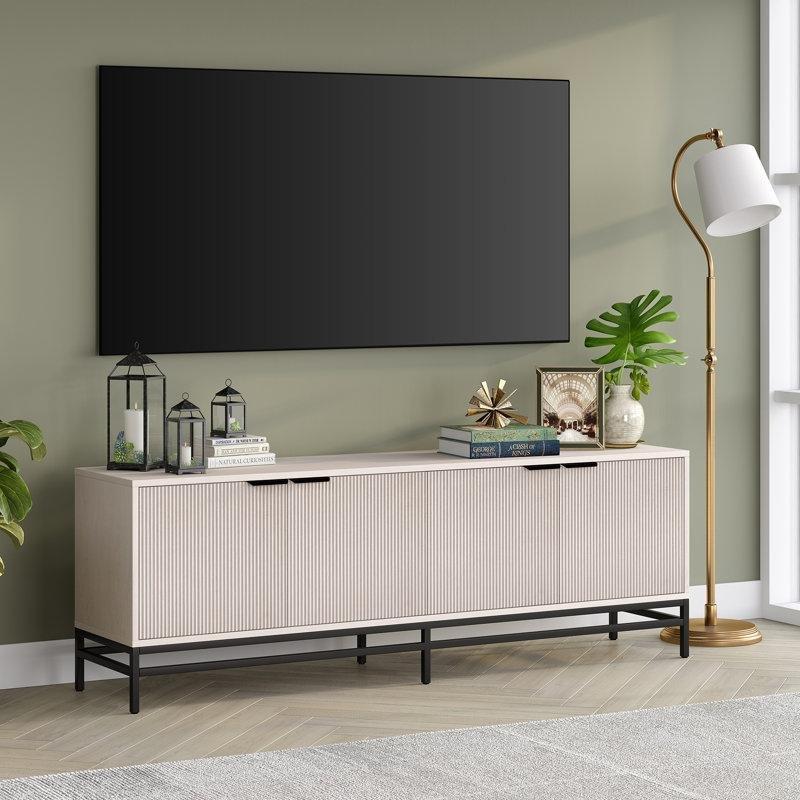 Ahşap Tahıl Desenli Metal Ayaklı TV Konsolu 178 cm – 81013 Ahşap Tahıl Desenli Metal Ayaklı TV Konsolu 178 cm – 81013