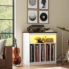 Beyaz Endüstriyel Ahşap Plak Dolabı 80×80 cm LED Aydınlatma ve Şarj İstasyonu Özellikleriyle – 81643 Beyaz Endüstriyel Ahşap Plak Dolabı 80×80 cm LED Aydınlatma ve Şarj İstasyonu Özellikleriyle – 81643