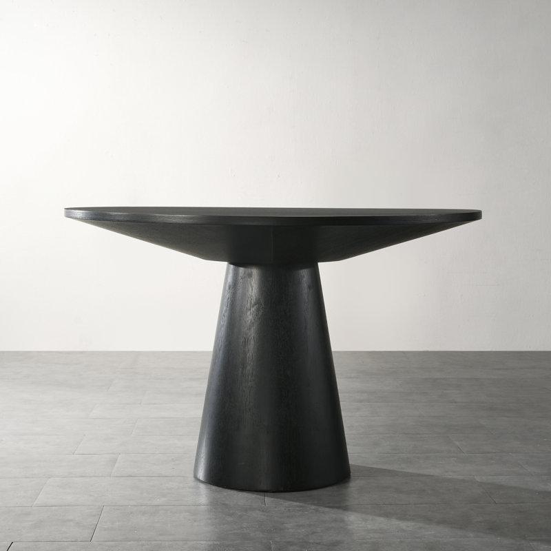 Siyah Masif Ahşap Pedestal Yemek Masası 122 cm Çapında – 82564 Siyah Masif Ahşap Pedestal Yemek Masası 122 cm Çapında – 82564